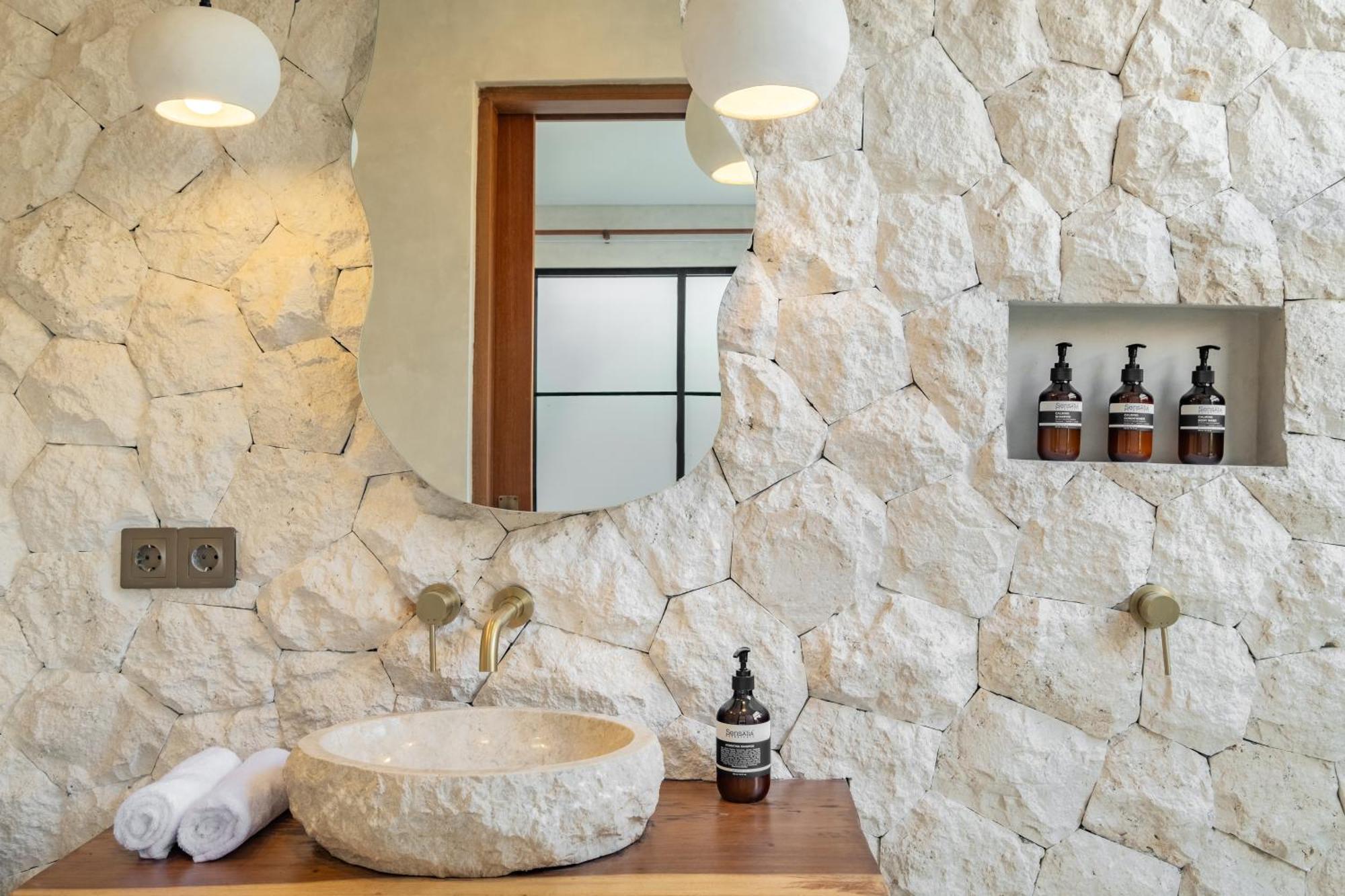 Alma Bingin Boutique Hotel Uluwatu  Room photo